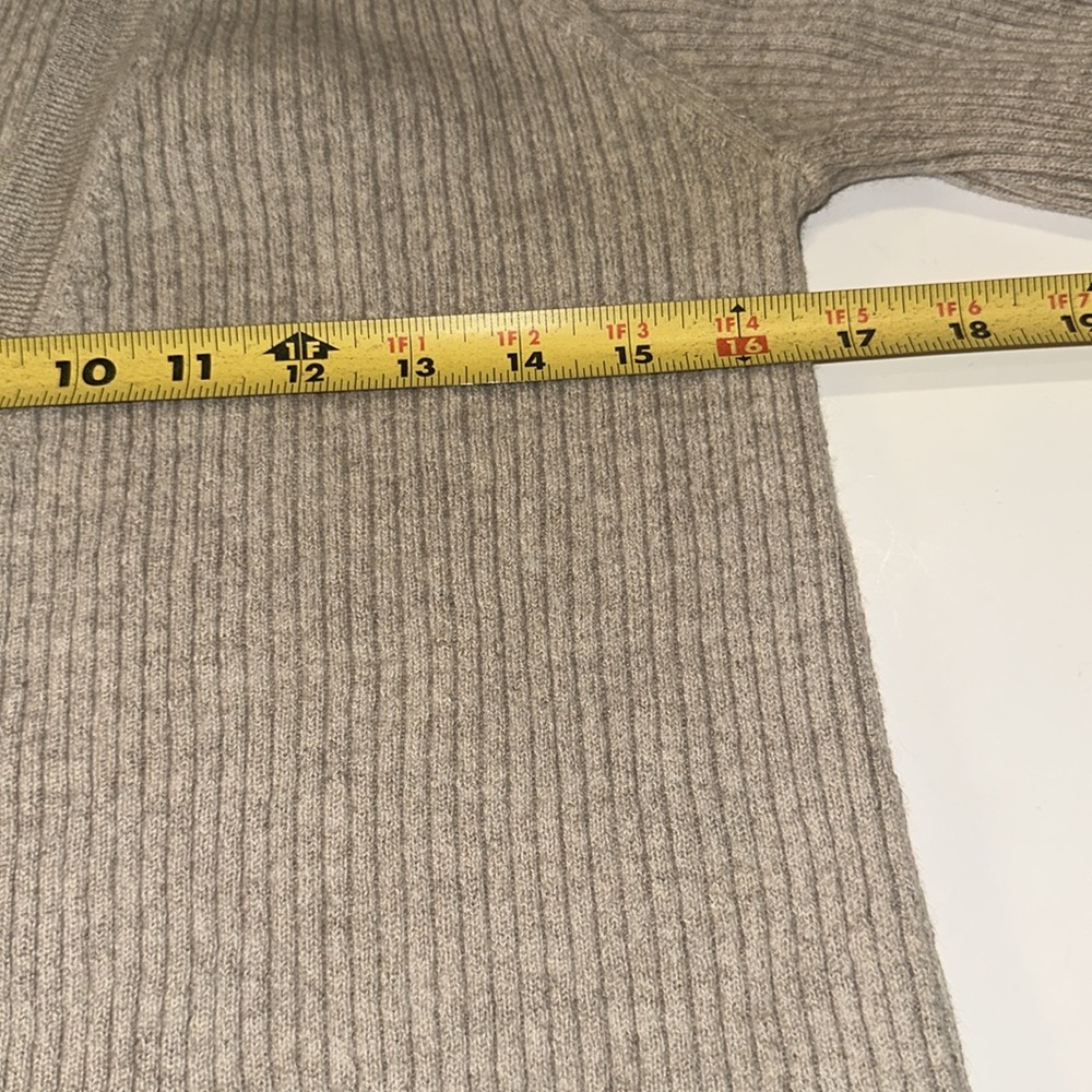 Amour Vert Light Taupe Wool Ribbed Knit Open Front Cardigan Sweater SZ Medium - Picture 10 of 10